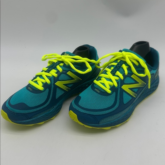 NEW BALANCE Fresh Foam Hierro Trail WTHIERT Teal Green Shoes Women's Size 7.5 - Picture 8 of 16